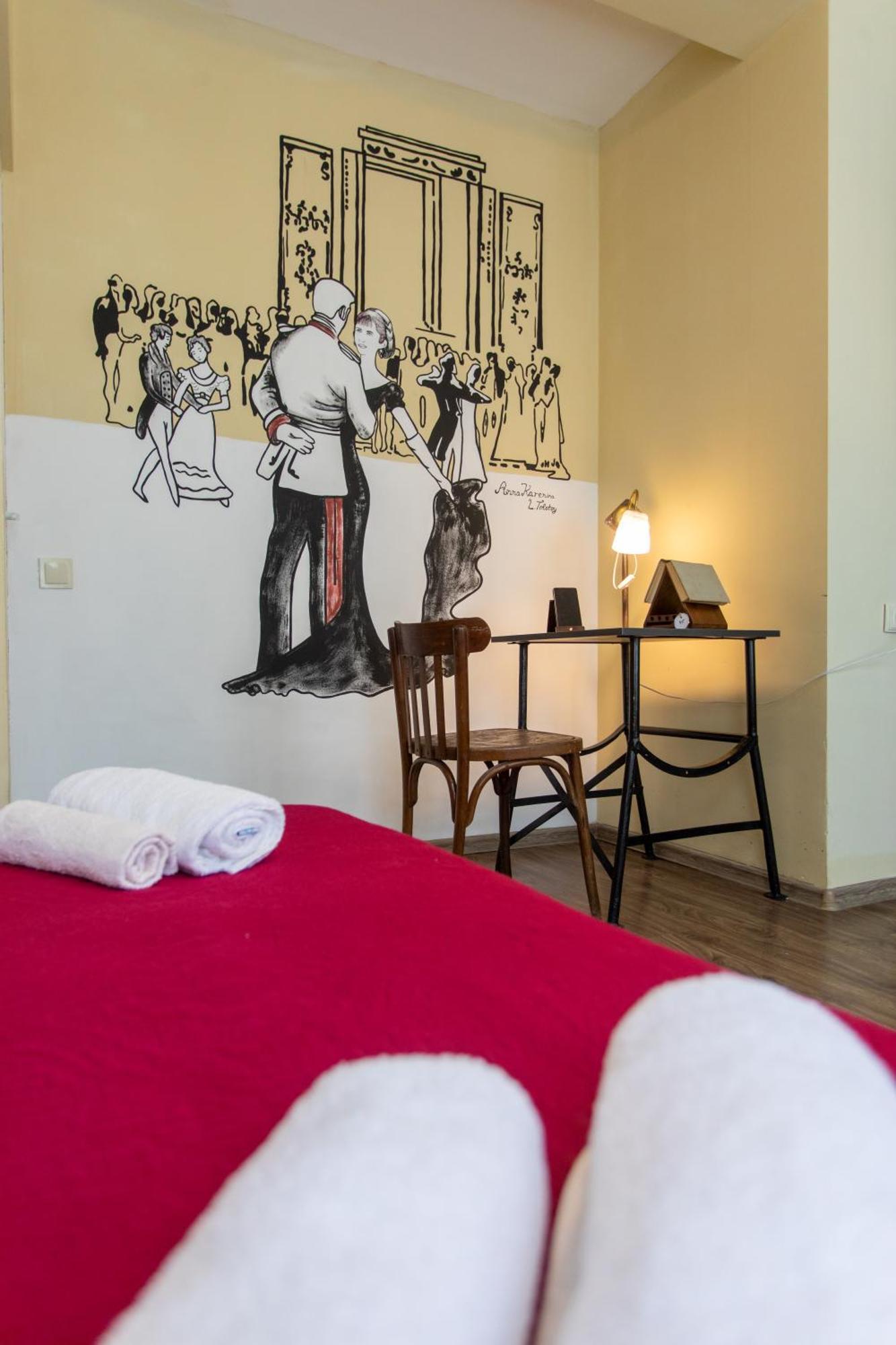 Book Hotel クタイシ エクステリア 写真